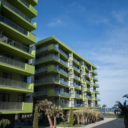 Apartament Max Cu Vedere La Mare In Alezzi Beach דירה