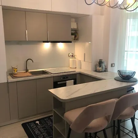 דירה Apartament Max Cu Vedere La Mare In Alezzi Beach
