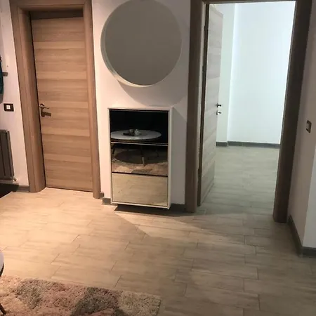 Apartament Max Cu Vedere La Mare In Alezzi Beach דירה
