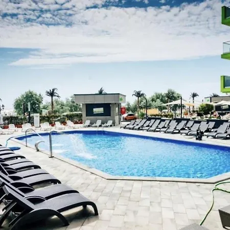 Apartament Max Cu Vedere La Mare In Alezzi Beach דירה